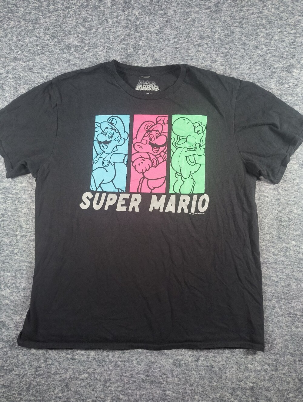 🔥 Bundle 2 For $7🔥 Super Mario Bros T-shirt, men's medium 38/40